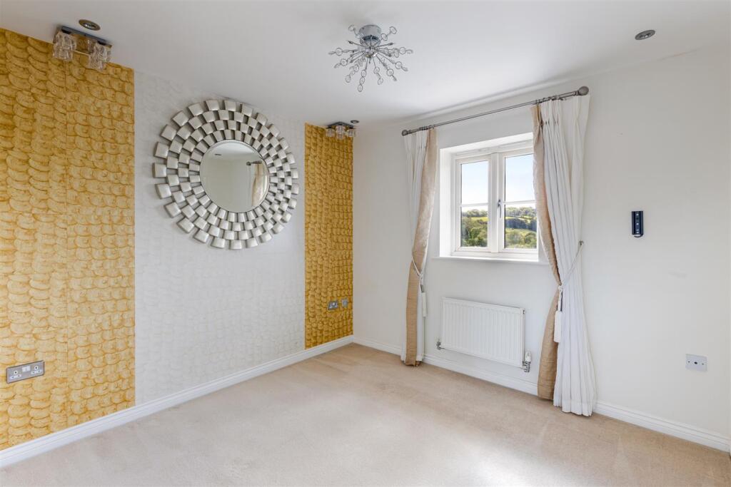 A12 - 4, Chillington, Helmers Way - 250908.jpg