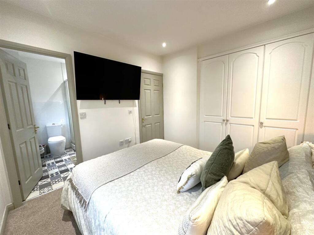 Bedroom One Into En-Suite 222