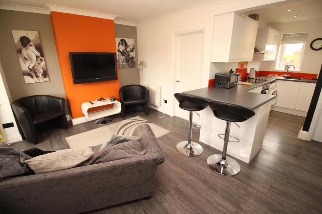 Lounge - Kitchen