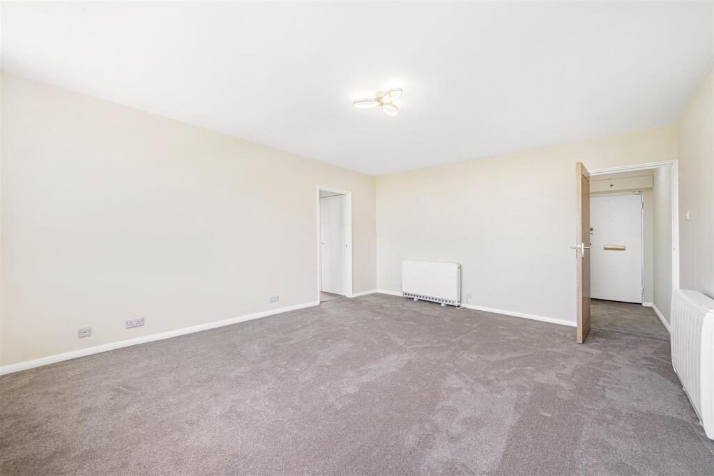 Dorrington Court-6.jpg