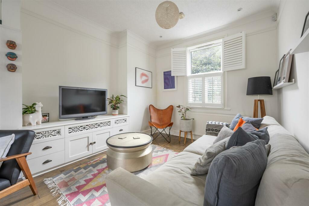 Cavendish Drive E11