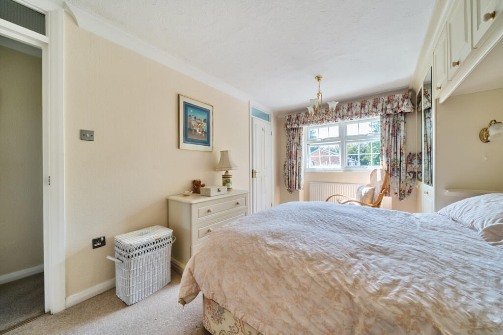 1311668-7-6852a69...