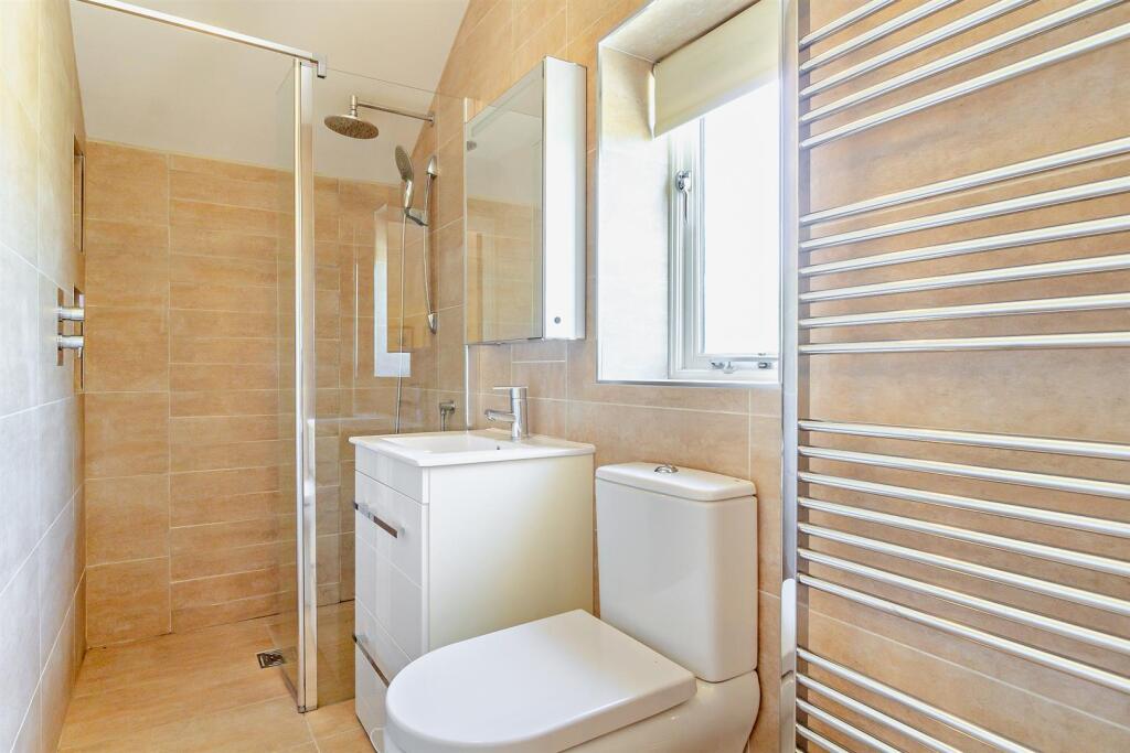 En Suite Shower Room