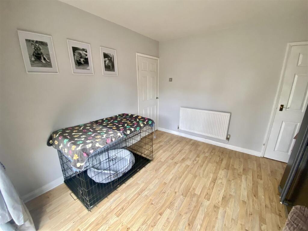 Bramleys Estate Agents - Fernhurst Close - Mirfiel