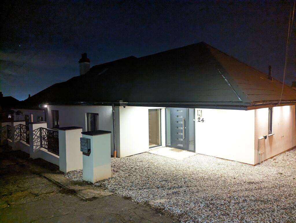 PXL_20231220_201704383