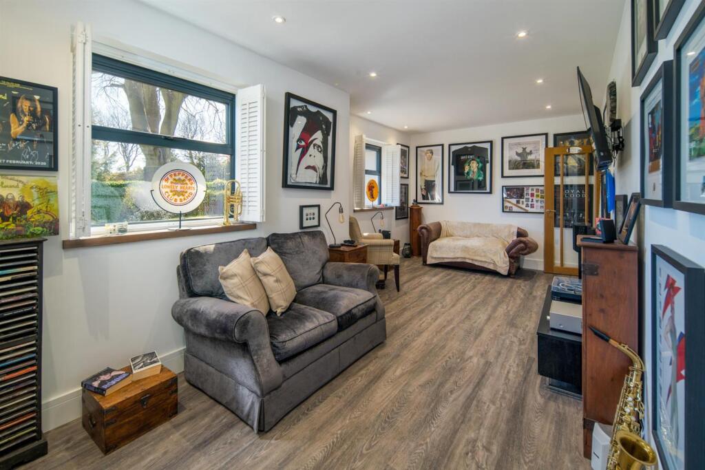 Music Room/Snug