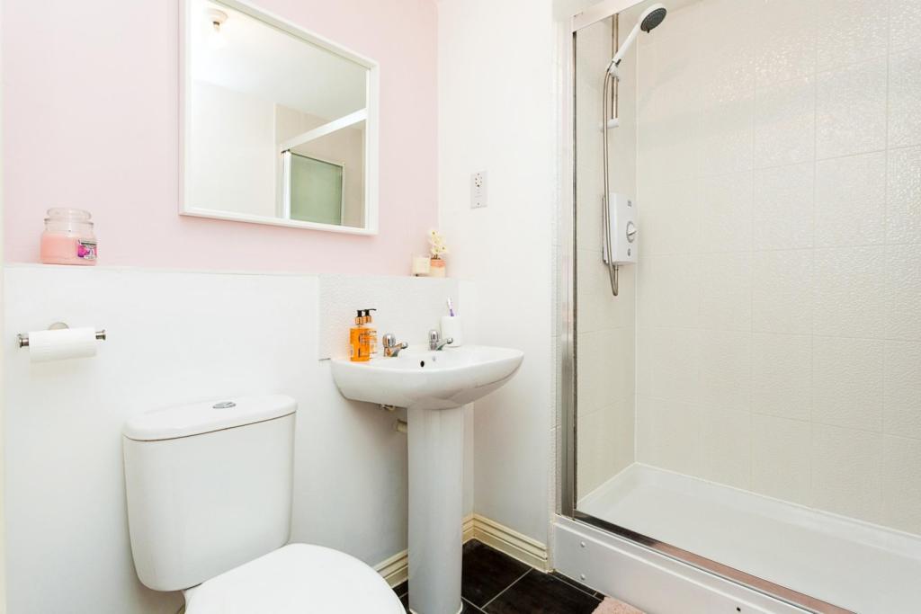 En-suite Shower Room