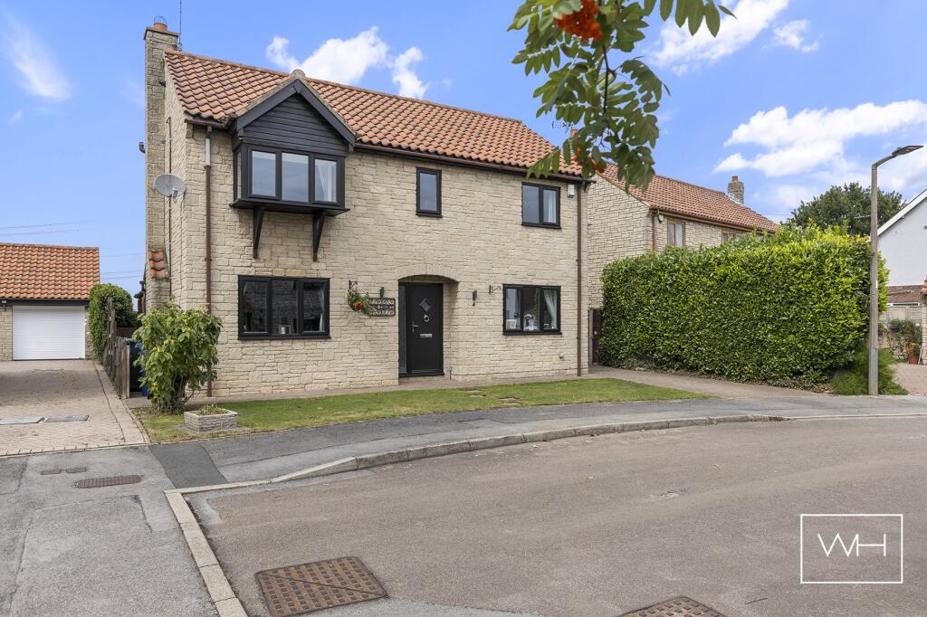 4 Manor Farm Close, 