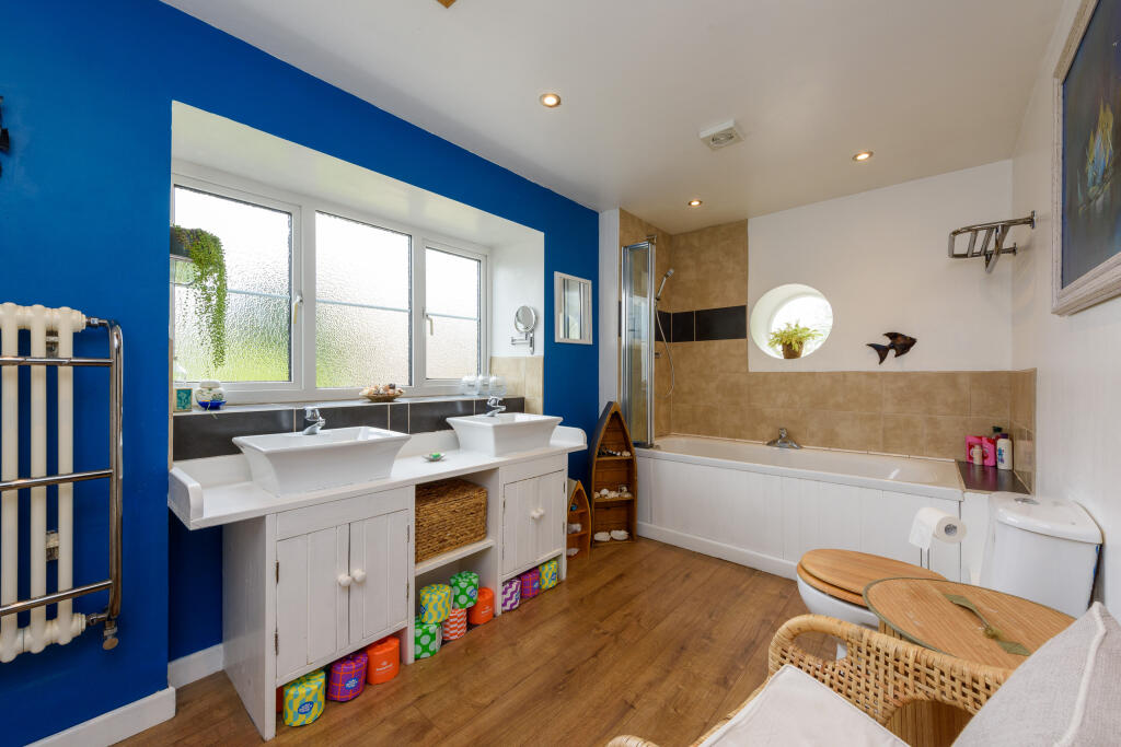 TEK HiRes 240422 034