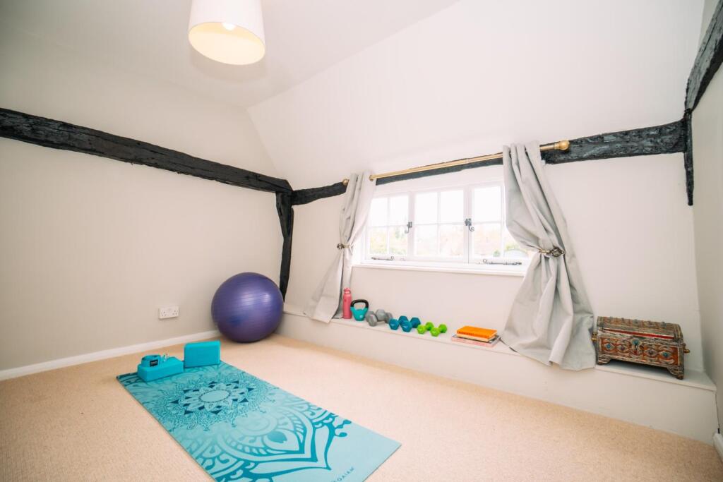 13 Southgate Street [Bedroom Four].jpg