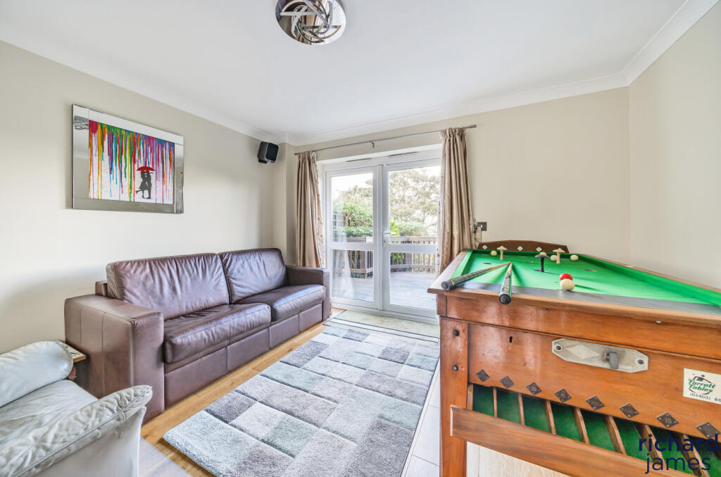 9fc378ff-49f1-4f5...