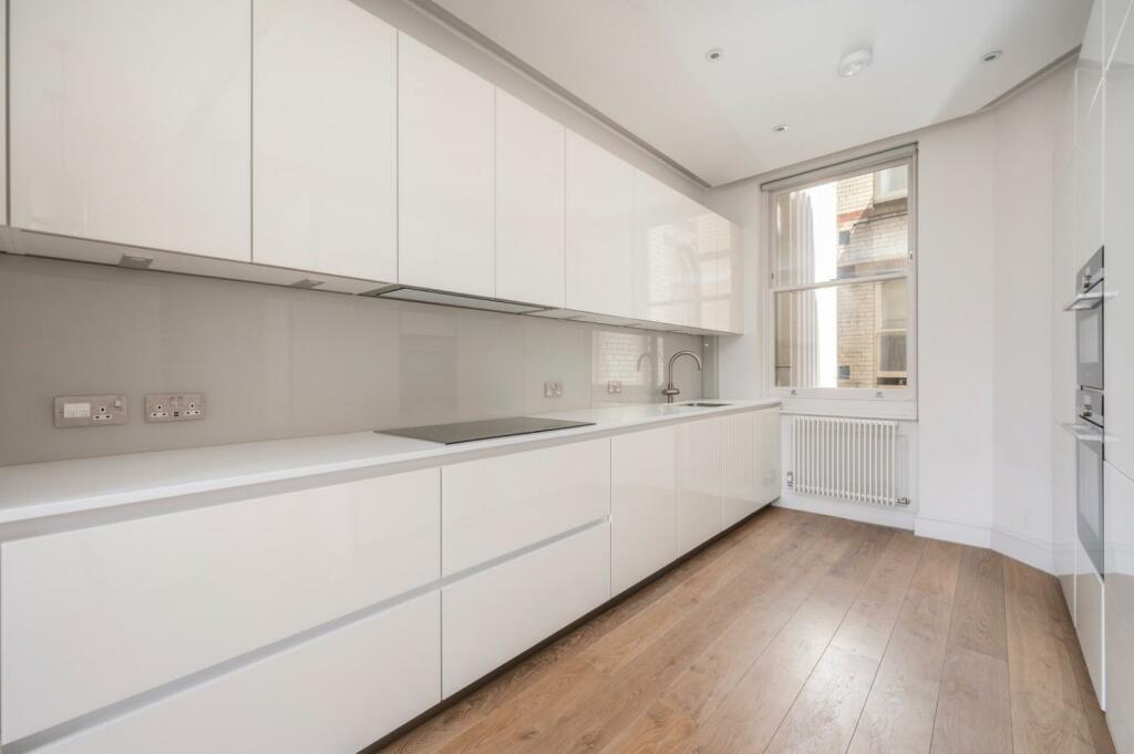 kitchen (2).jpg
