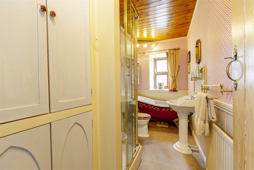 Bathroom-1.jpg