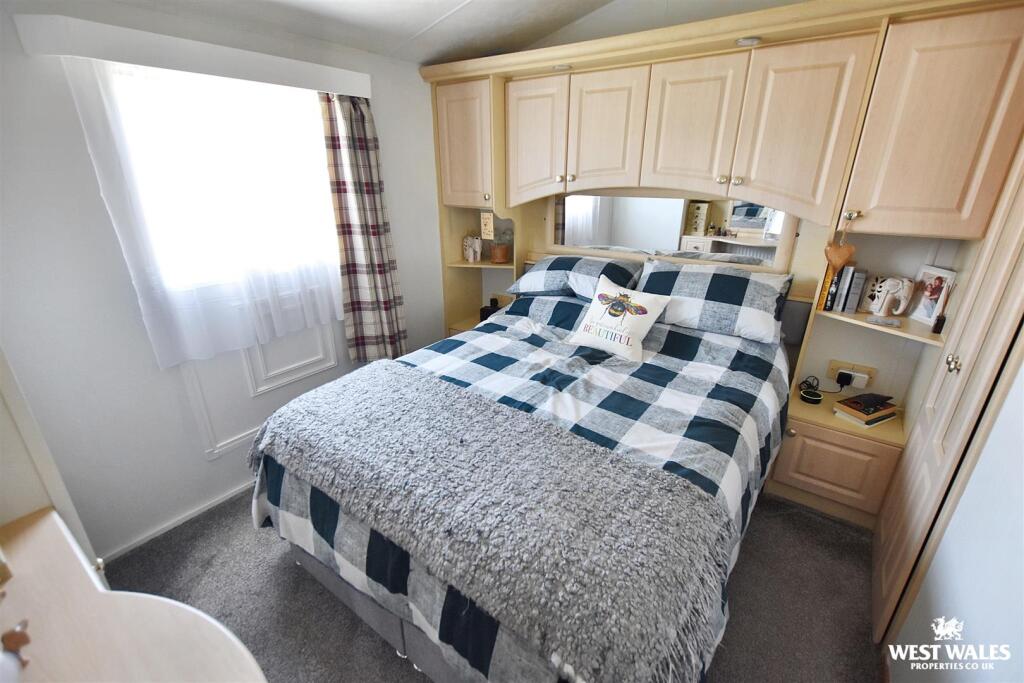 10 (7).jpg