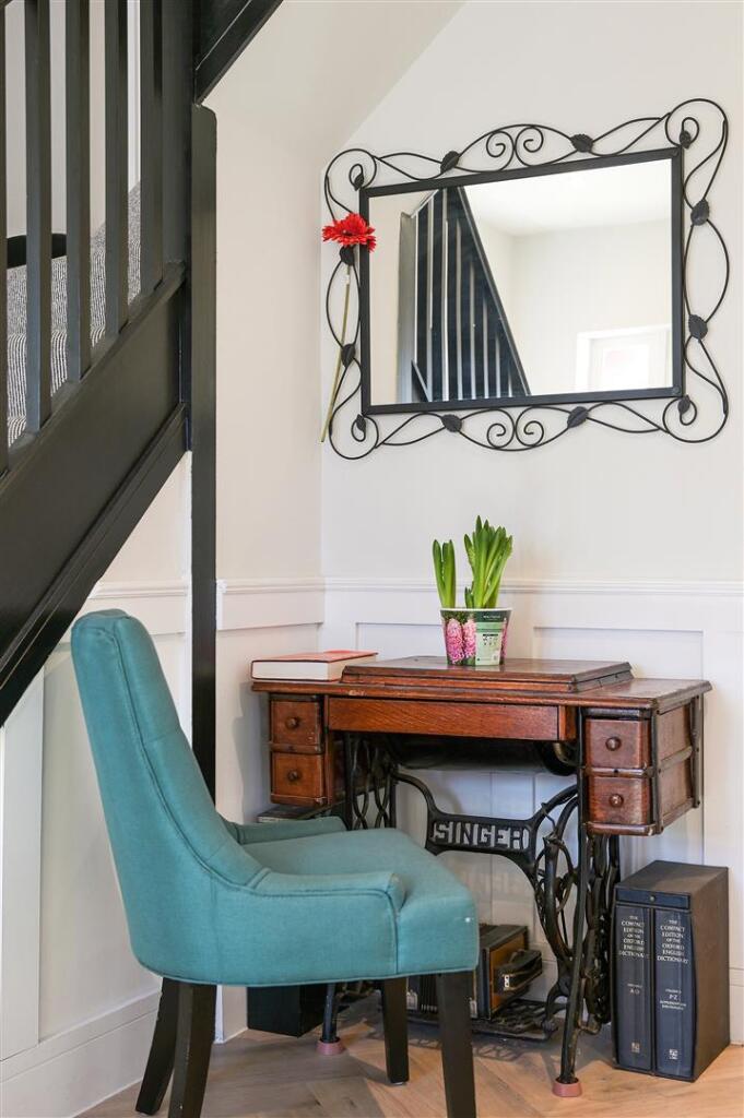 BRUNSWICK CLOSE,6  (12).jpg