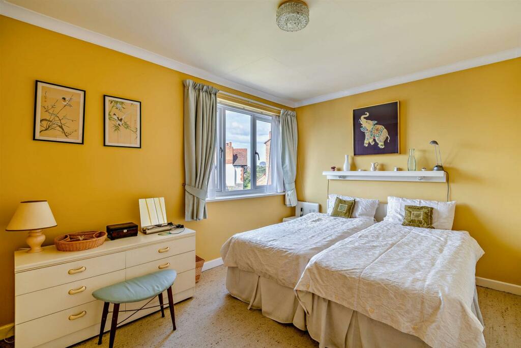 8616202-interior01-800.jpg