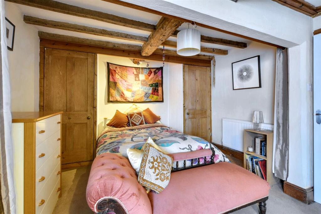 Bedroom 3_2.jpeg