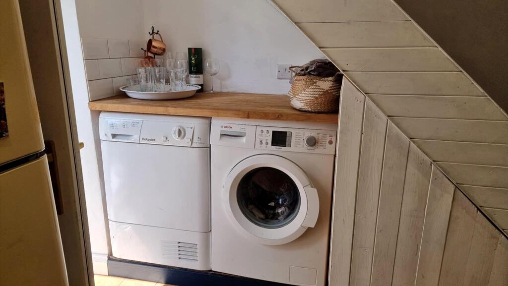 62ae21cb-0280-4196-bc3b-c1c9fa003a15