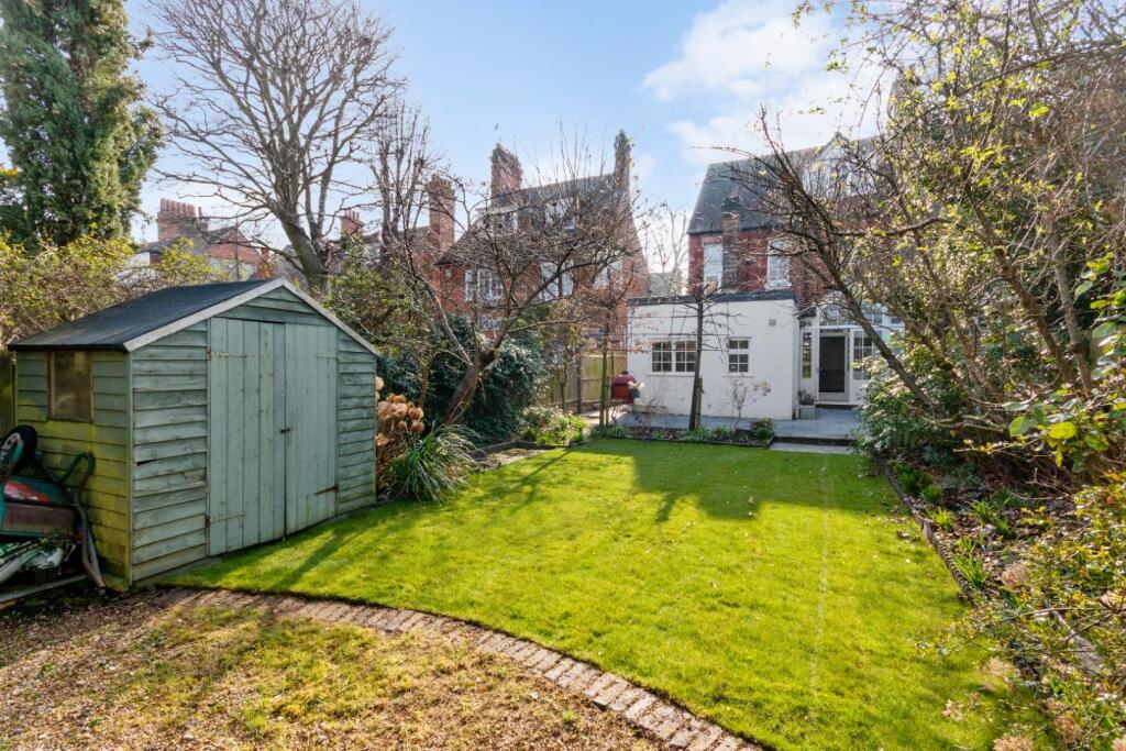 27 Bath Road Ph19.jpg