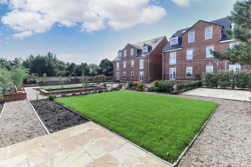 Communal Gdn