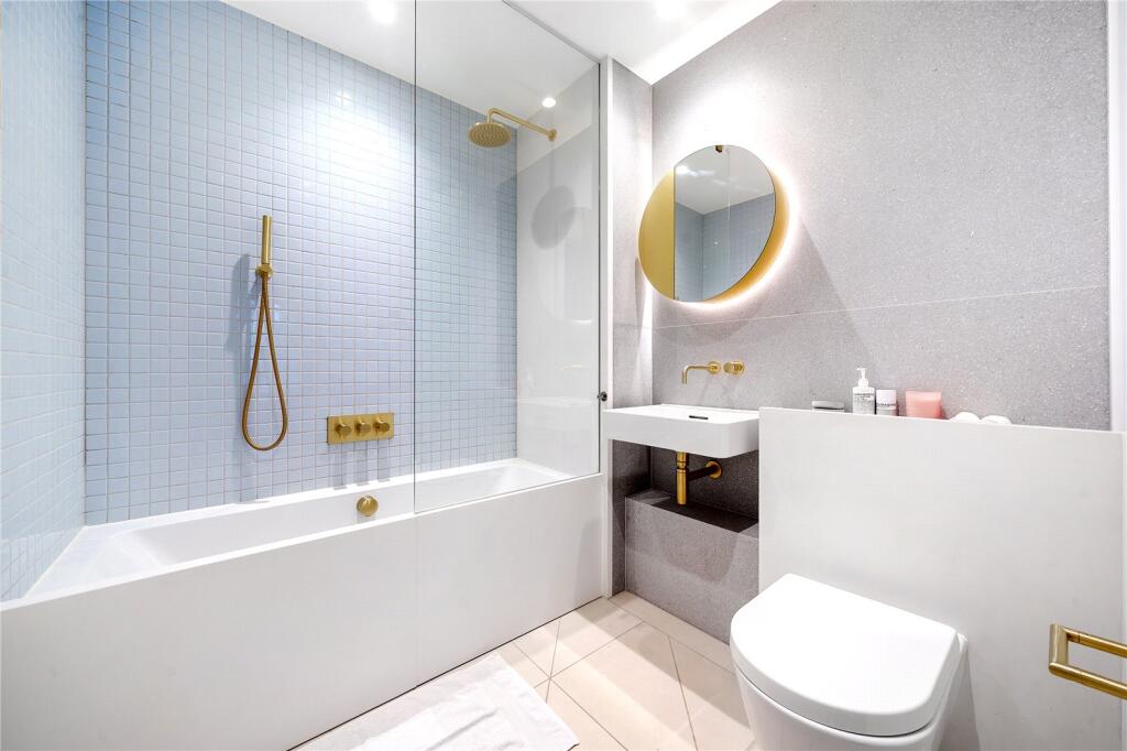 Main Bathroom