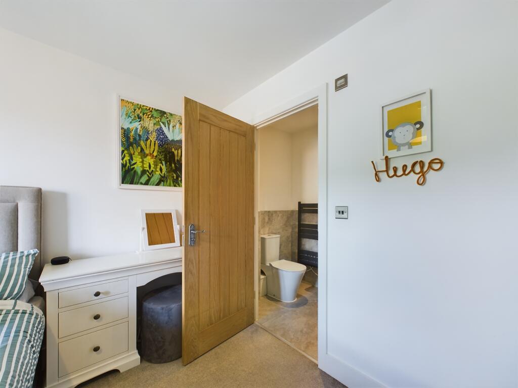 Master Ensuite