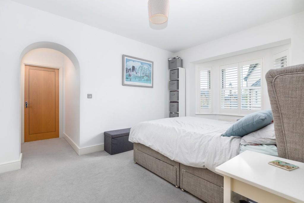 Principal Bedroom...
