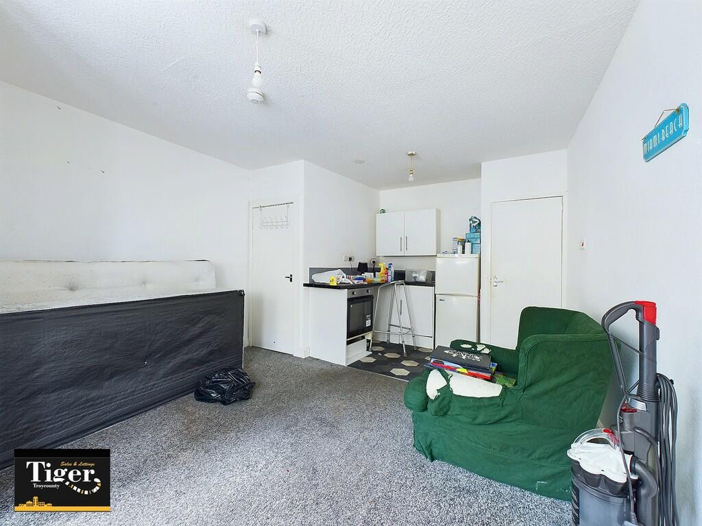 CAM03440G0-PR0217...