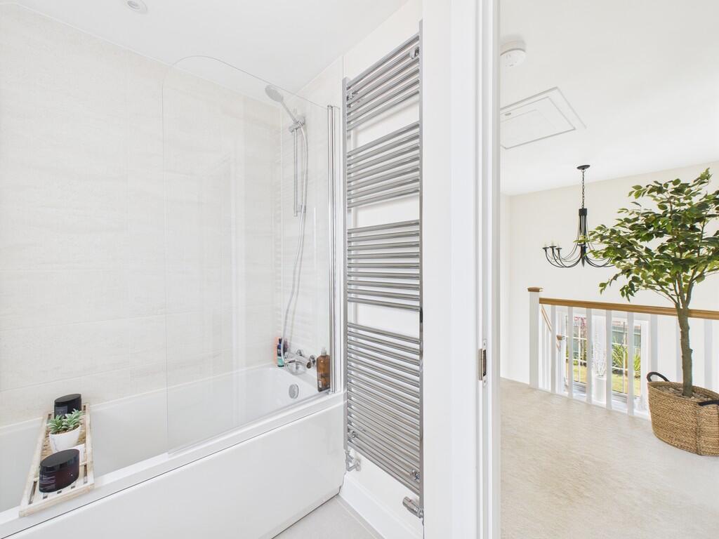 CAM05068G0-PR0038...