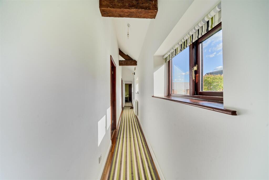 20 Manor Drive, Worthington