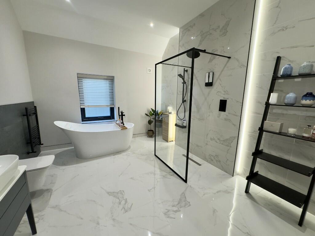 HOUSE BATHROOM