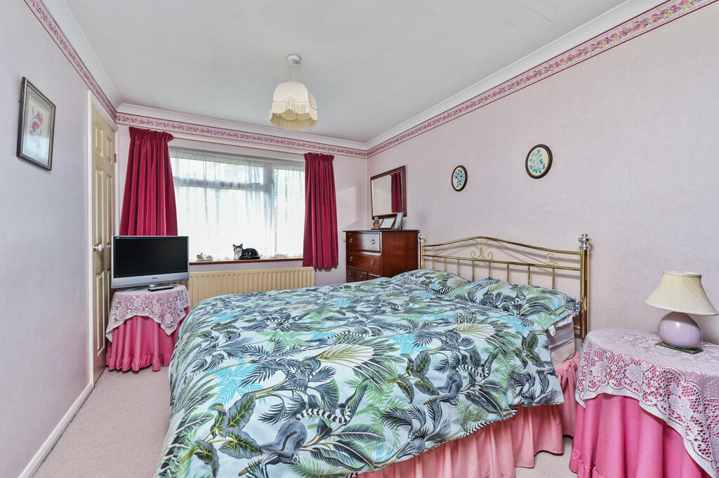 6-lambert-crescen...