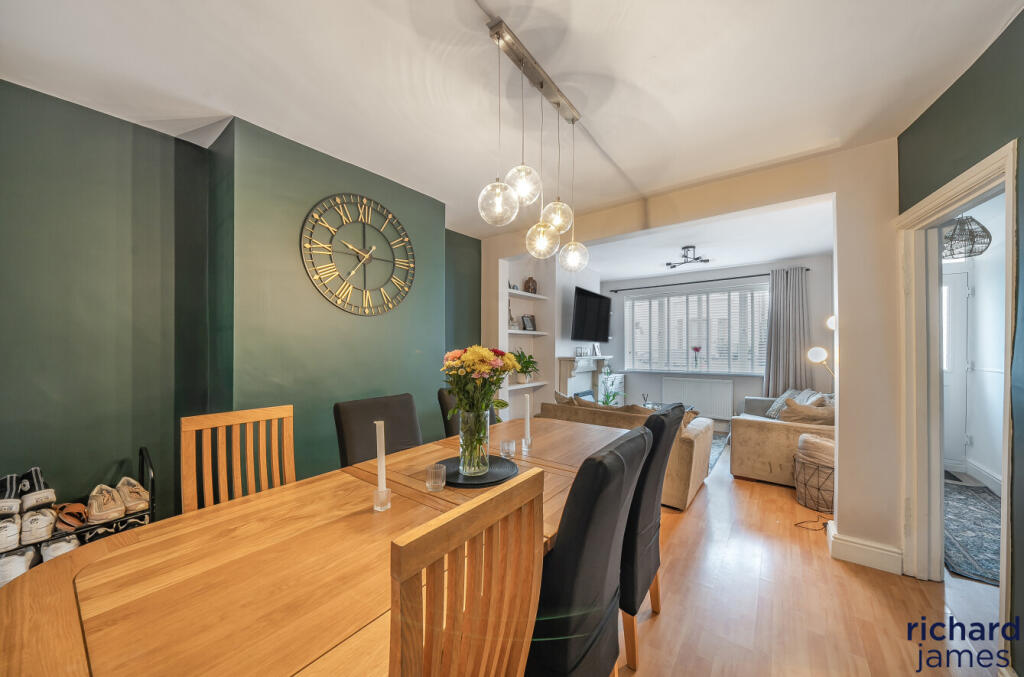 257dd7dc-0d7e-4de...