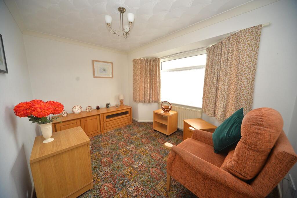 Bedroom 2.JPG