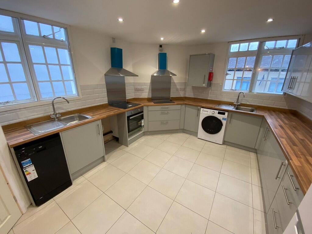Kitchen 3