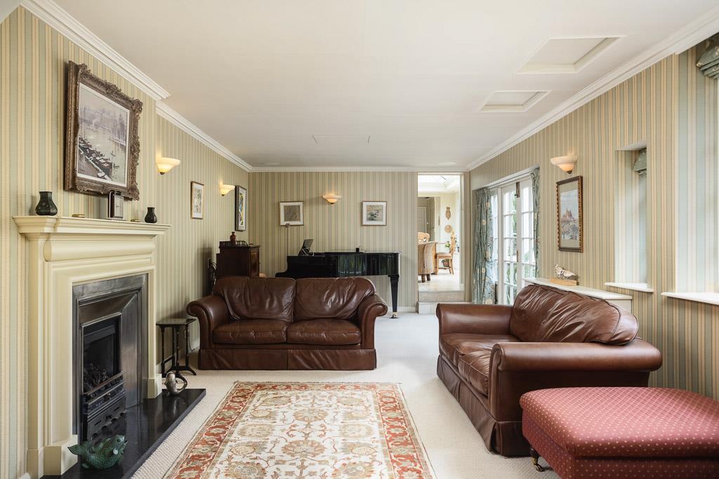 251 High Street-9.jpg