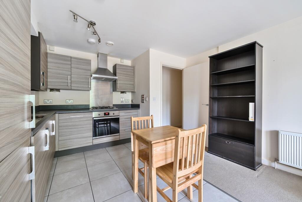 1333111-10-688b6d...