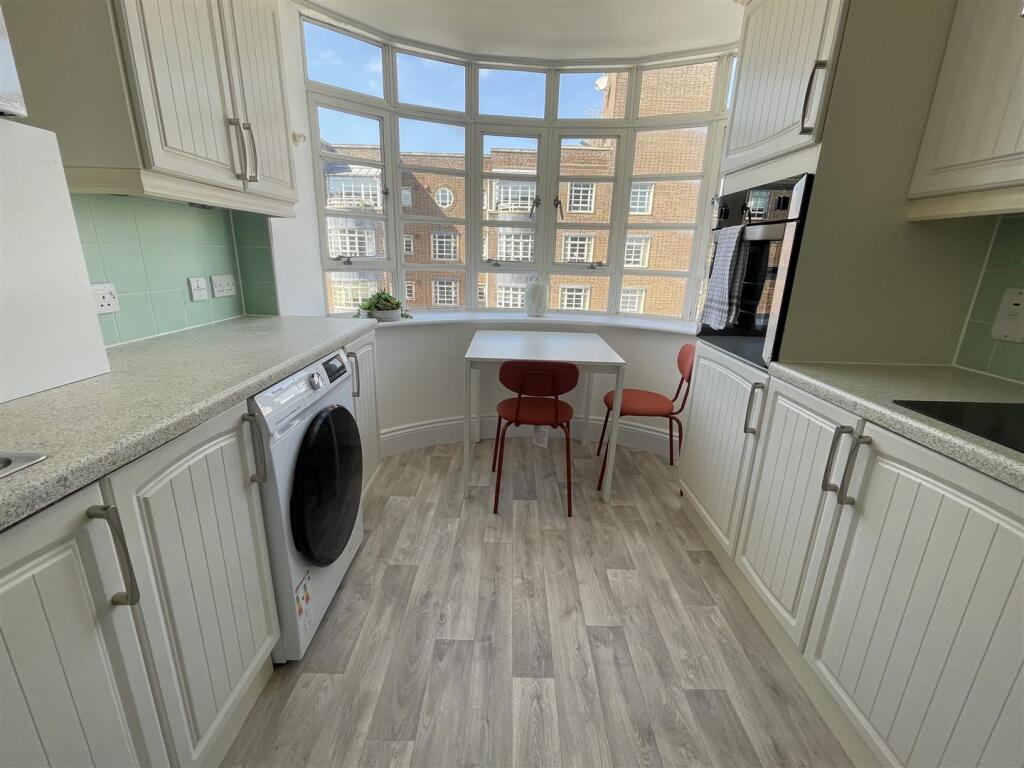 Kitchen.jpg