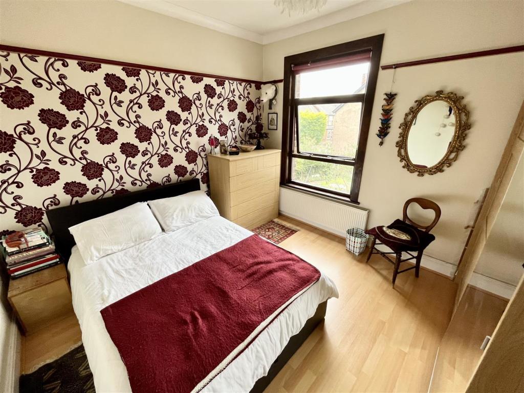 Bedroom 2.jpg