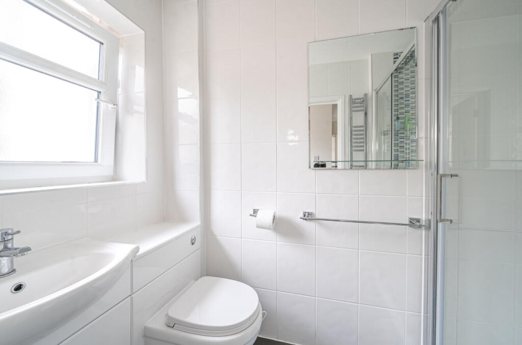 1374016-5-6901ee2...