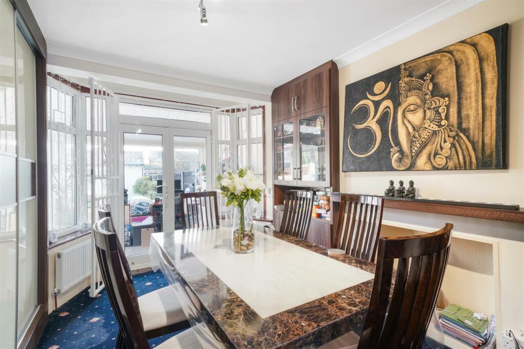 37 East Court - sjb2gA1M9biAdOSViyxY.jpg