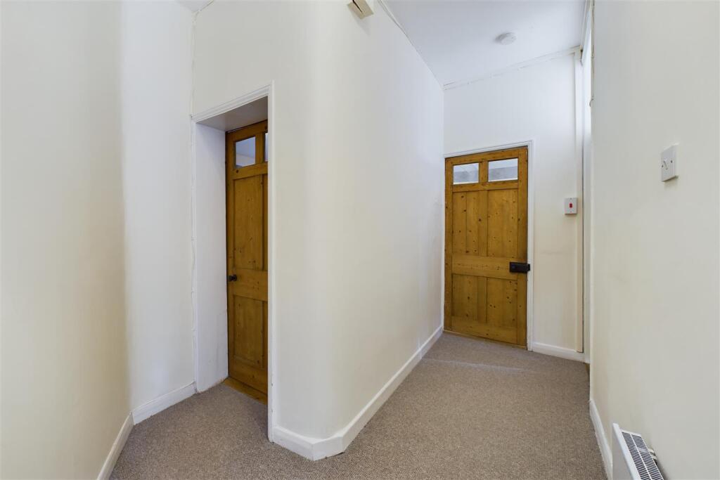 18 Lansdown Place, Cheltenham GL50 2HX | Leasehold