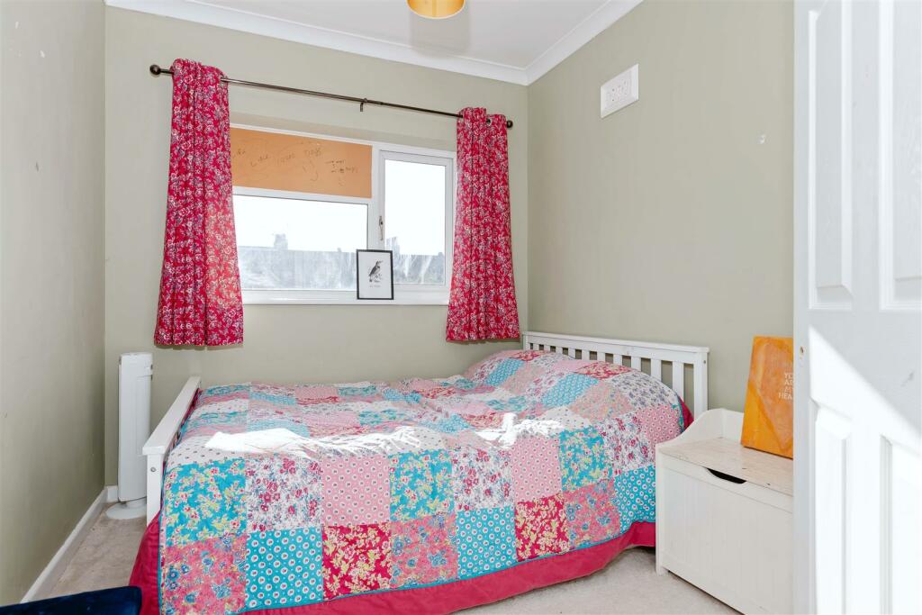 52 Guildford rd_11.jpg