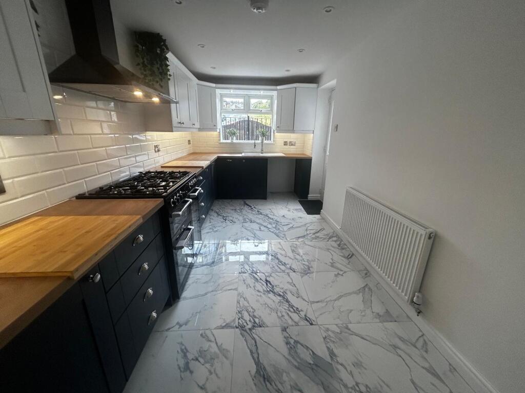 Kitchen (6)