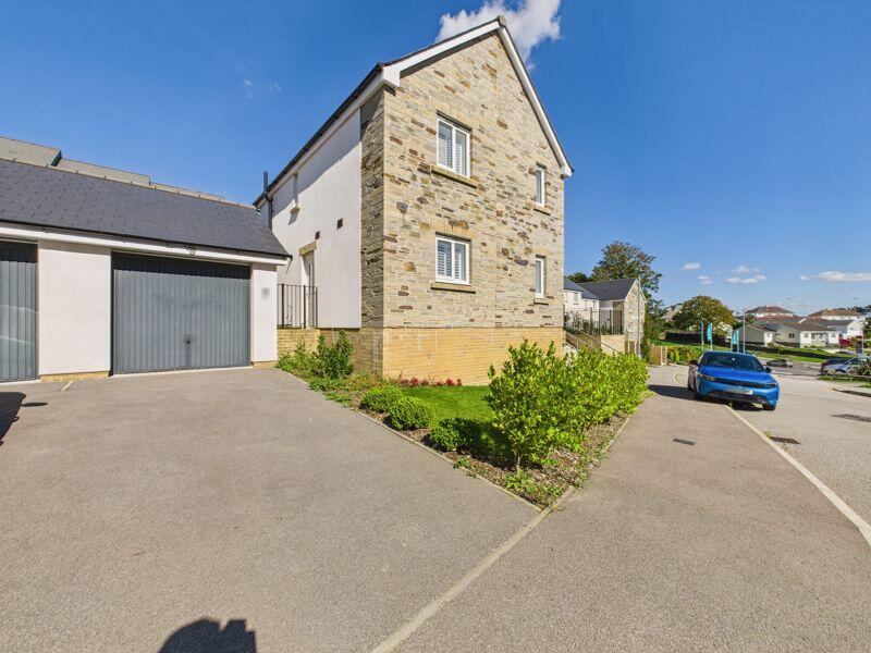 Garage/parking