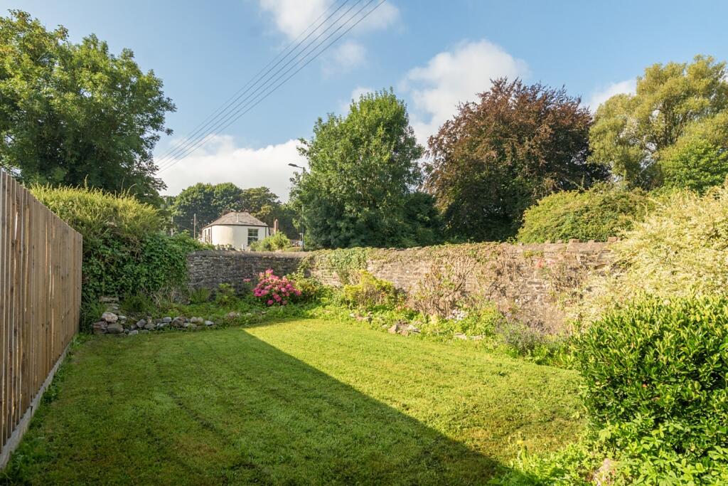 1328030-21-688349f61715a