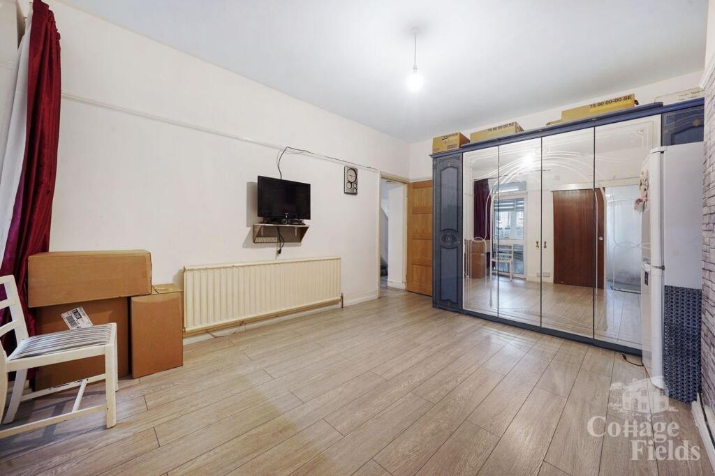 129 Tottenhall Road - LEVUdXdl1lX9yymsWCvm.jpg