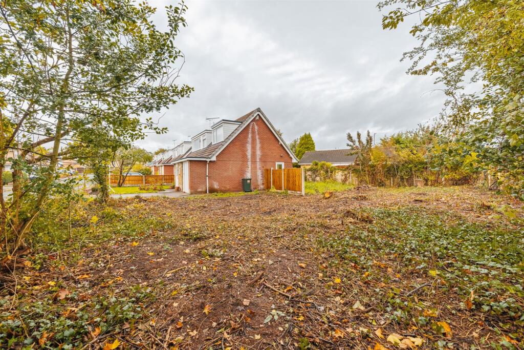 15 Breezehill Park-6.jpg