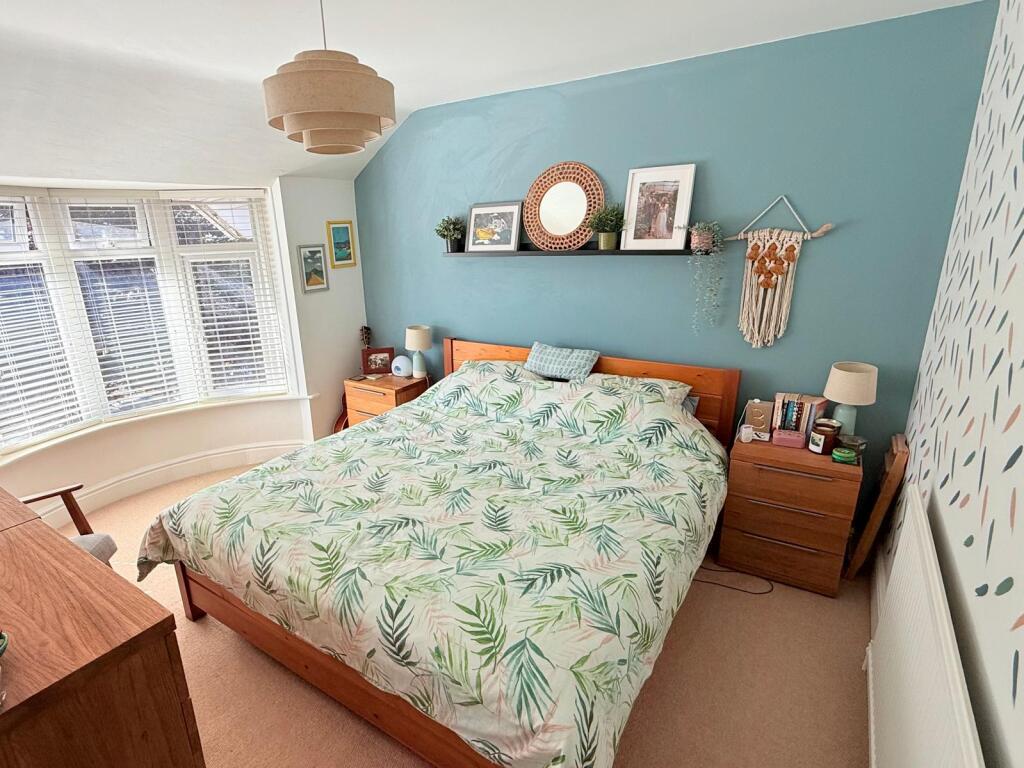 bedroom1