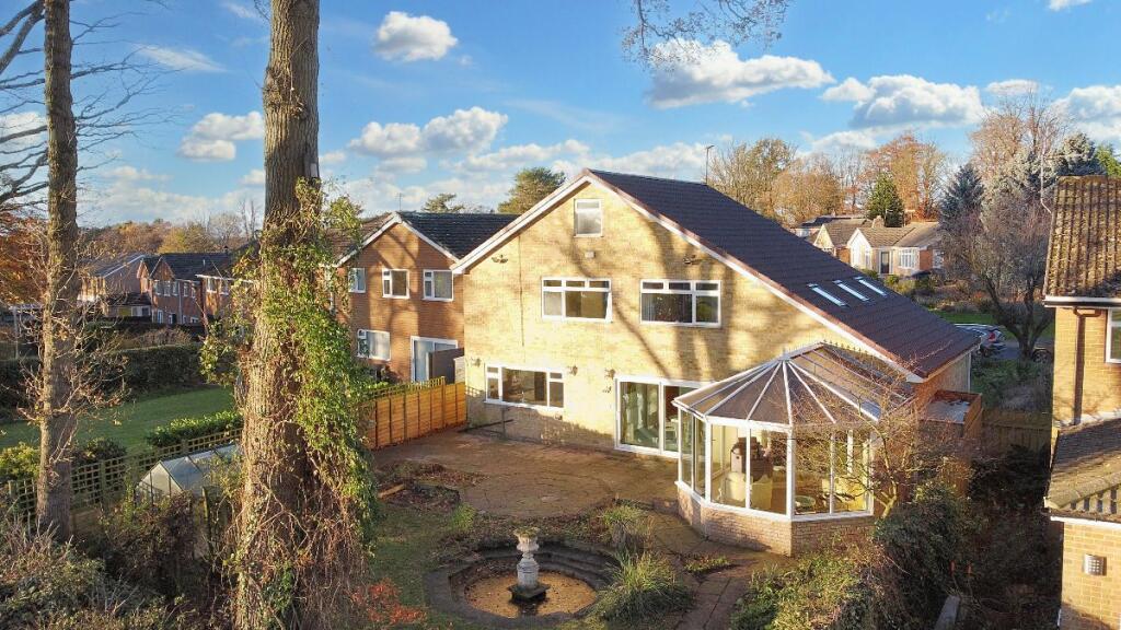 Elevated rear external 